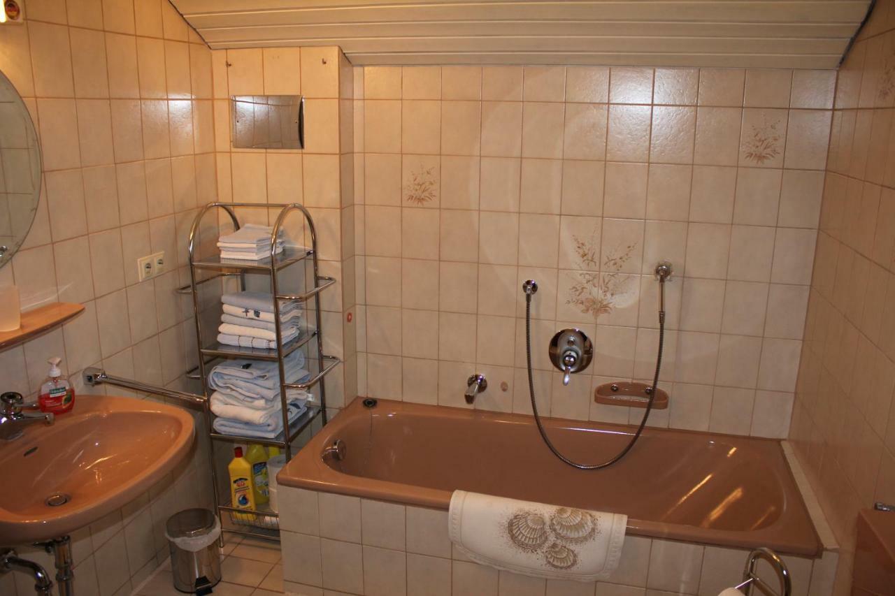 Ferienwohnung Ausblick Weißensberg Buitenkant foto