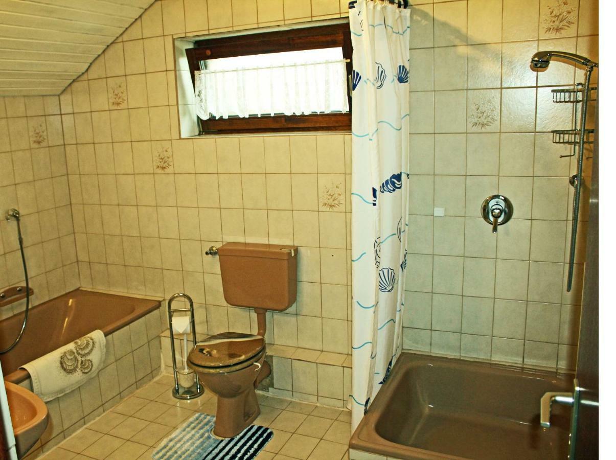 Ferienwohnung Ausblick Weißensberg Buitenkant foto